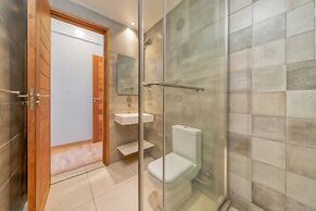 Kikambala Modern Apartment with Balcony