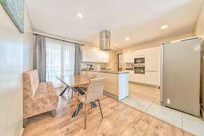 Kikambala Modern Apartment with Balcony