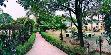 Royals Moonlight Resort