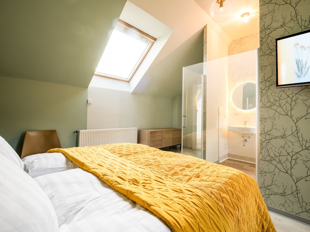 Stuckhotel Fettehenne