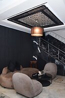 Cadé Hotel