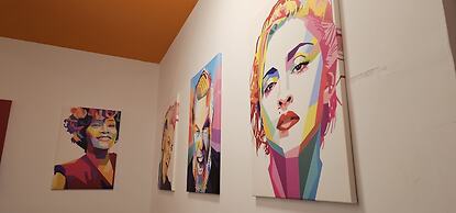 Arc House Pop Art