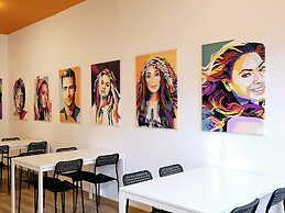 Arc House Pop Art