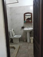 WARERE TOWN HOUSE