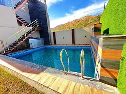 GoBravo 2BR Lux Villa wt Pvt Pool Udapur