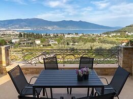 Paul's American Mansion- Volos suburb