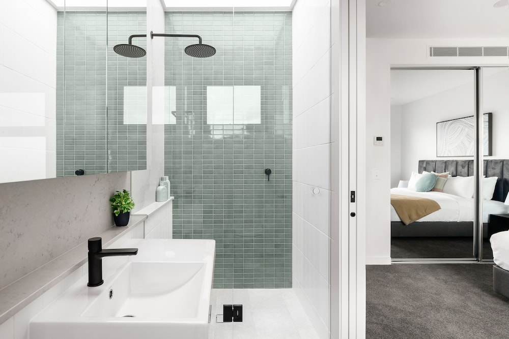 Docker St Elwood Apartments by UrbanRest