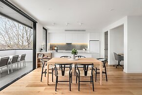 Docker St Elwood Apartments by UrbanRest