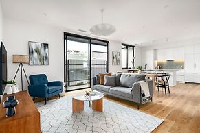 Docker St Elwood Apartments by UrbanRest