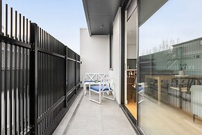 Docker St Elwood Apartments by UrbanRest