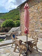 GITE AVEC TERRASSE
