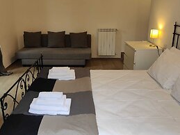 White King Rooms