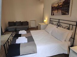 White King Rooms