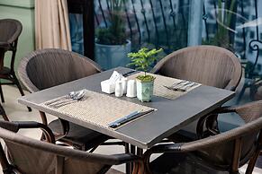Nature Hotel