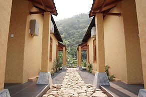 Sky Bay Lodge