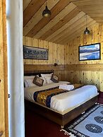 Pangong Pearl