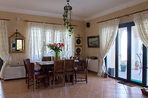 Ananda Spa Villa in Nies