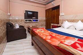 RAJA HOTEL AND LODGE