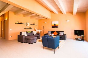 Luxury resort in the Tuscan countryside