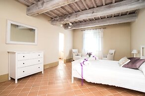 Luxury resort in the Tuscan countryside