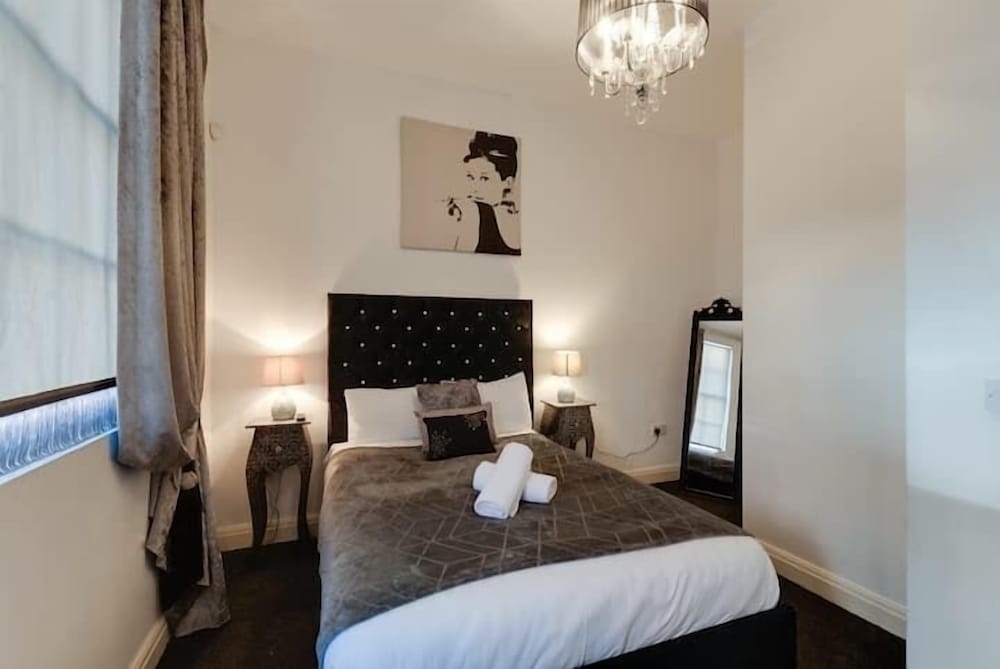 Dukes Street Apartment Hotel