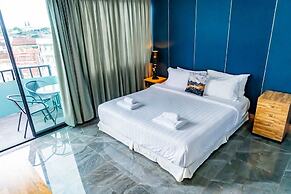 PloyBuri Boutique Hotel