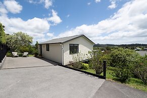 Haruru Cottages