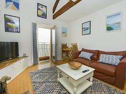 2 Bayview