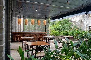Taprobane House