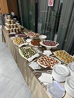 RASODA HOTEL AND RESTAURANT