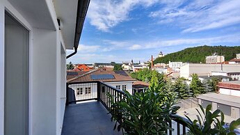 DOHNANYI Villa by CHORS