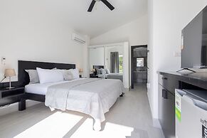 Beachfront 7BR Villa with Pool & Maid