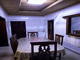 House - Sleeps 8 - Parking - Garden