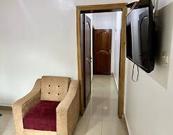House - Sleeps 8 - Parking - Garden