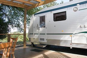 Longford Riverside Caravan Park