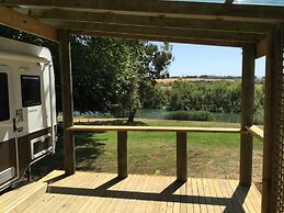 Longford Riverside Caravan Park