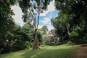 Katamanda Villa Chanti pool with gardens near Kata beach
