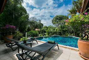 Katamanda Villa Chanti pool with gardens near Kata beach