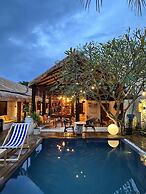 Atholhu Residence