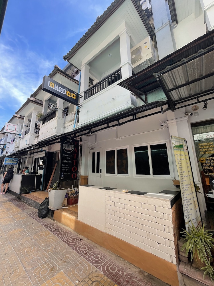 Long Doo Hostel