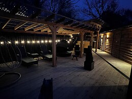 Silverwood Luxury Lodge Resort
