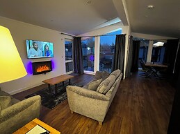 Silverwood Luxury Lodge Resort