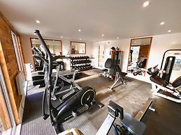 Silverwood Luxury Lodge Resort