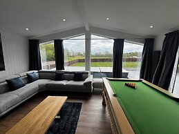 Silverwood Luxury Lodge Resort