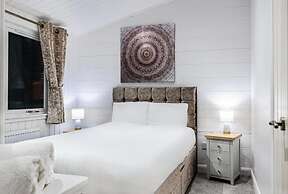 Silverwood Luxury Lodge Resort