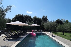 Olive Garden Paradise with Swimming pool