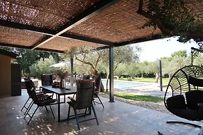Olive Garden Paradise with Swimming pool