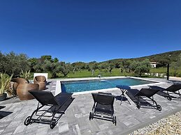 Olive Garden Paradise with Swimming pool