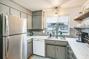 Updated Duplex Home < 1 Mi to Downtown Enumclaw!