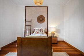 Sunny House by Homie